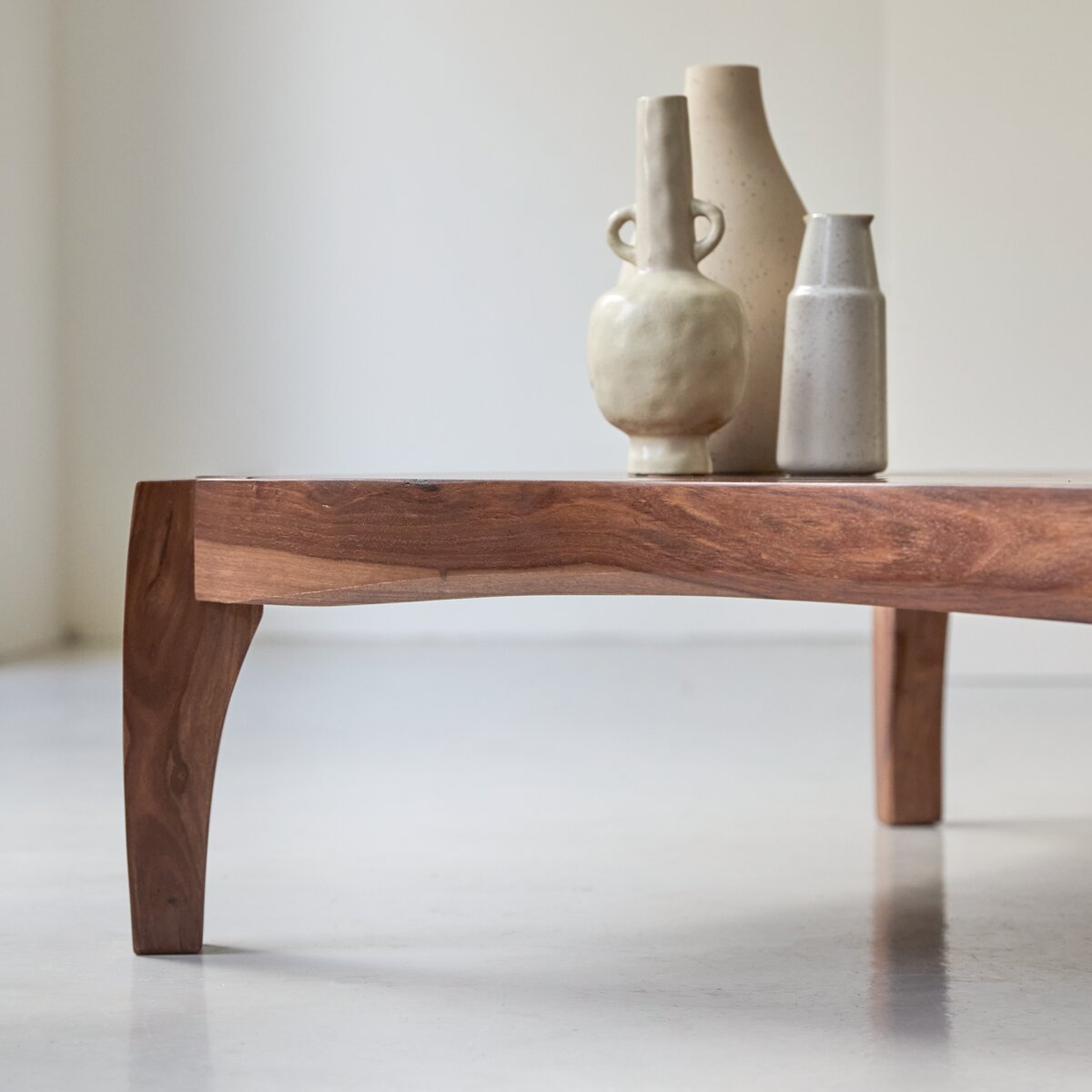 Luna - Solid sheesham Coffee Table Luna - Solid sheesham Coffee Table