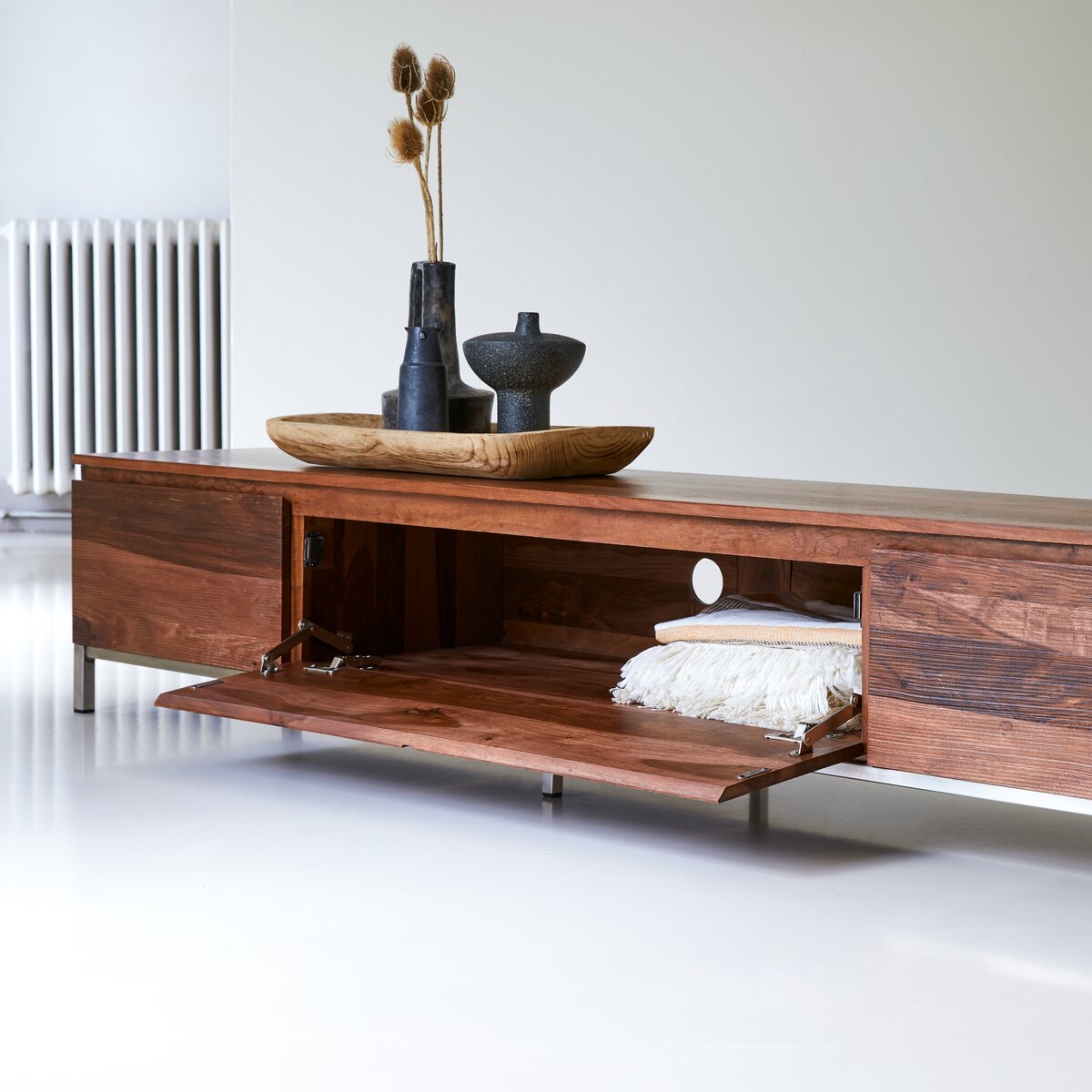 Nova - Mueble de TV en palisandro macizo 205 cm Nova - Mueble de TV en palisandro macizo 205 cm