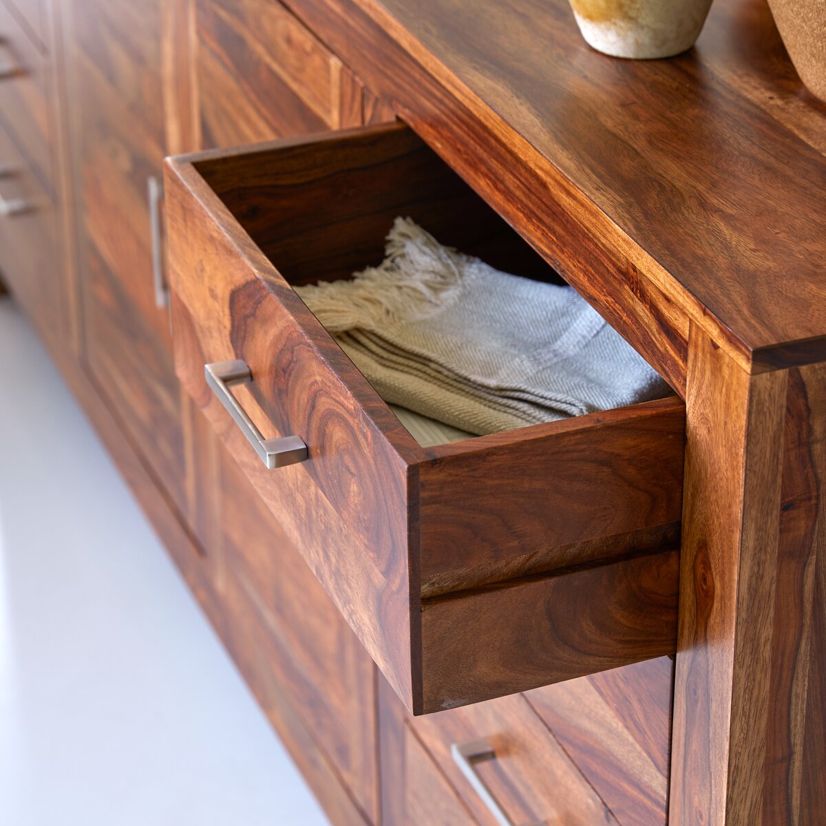 Mezzo - Solid sheesham Sideboard 205 cm Mezzo - Solid sheesham Sideboard 205 cm