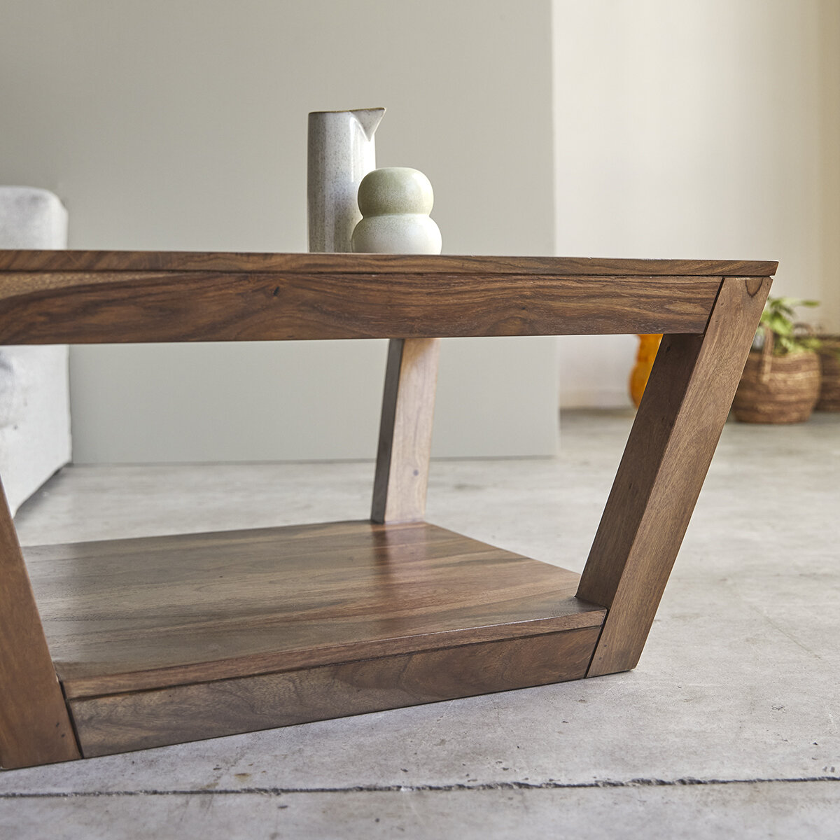 Villa - Table basse en palissandre massif Villa - Table basse en palissandre massif