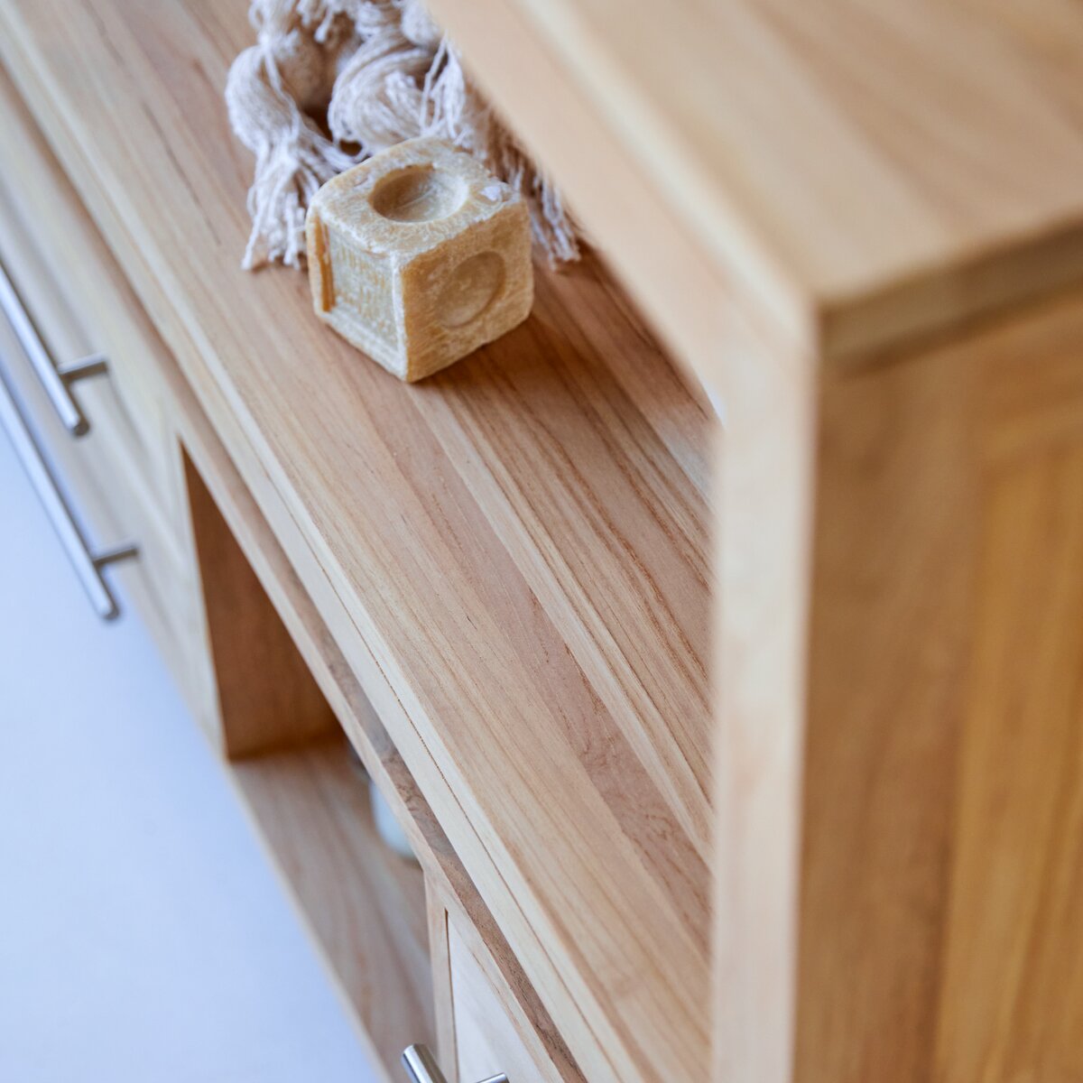 Layang - Waschtischunterschrank aus massivem Teakholz 160 cm Layang - Waschtischunterschrank aus massivem Teakholz 160 cm