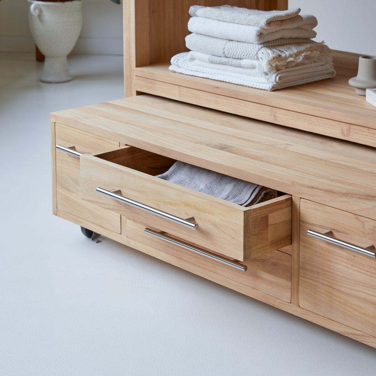 Layang - Waschtischunterschrank aus massivem Teakholz 120 cm Layang - Waschtischunterschrank aus massivem Teakholz 120 cm