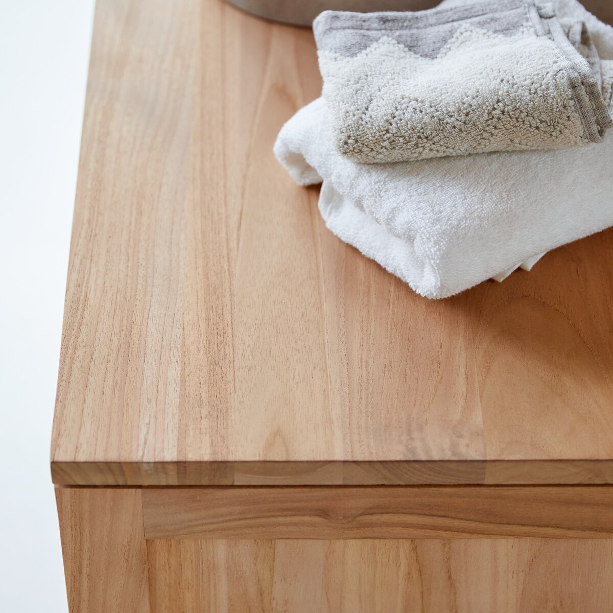 Layang - Waschtischunterschrank aus massivem Teakholz 120 cm Layang - Waschtischunterschrank aus massivem Teakholz 120 cm