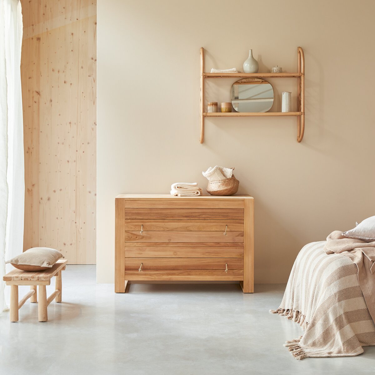 Minimalys - Kommode aus massivem Teakholz Minimalys - Kommode aus massivem Teakholz