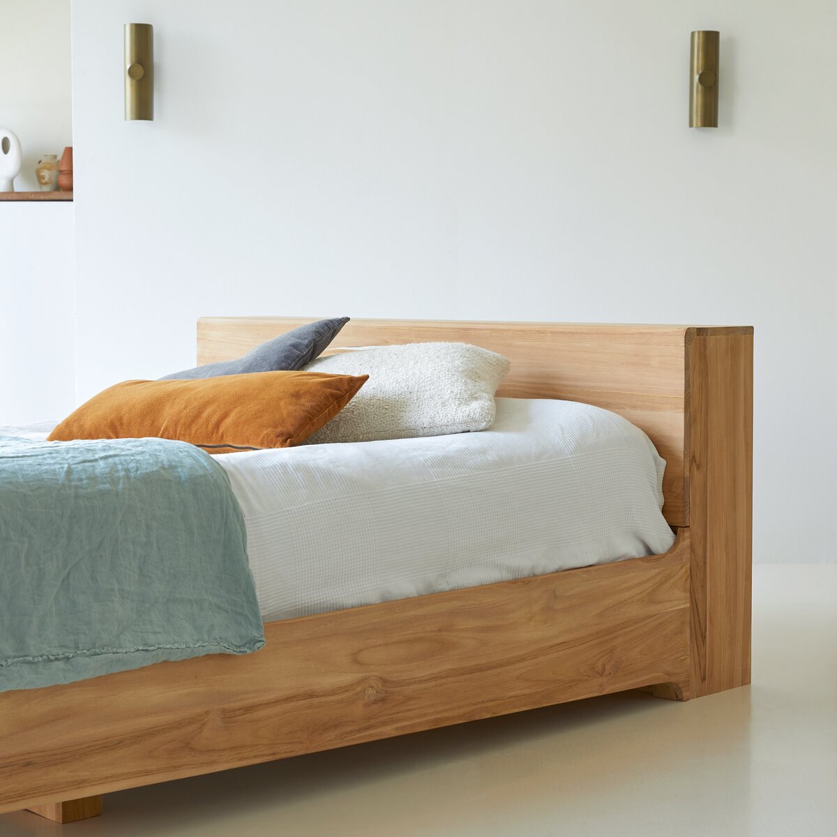 Solid hardwood online platform bed