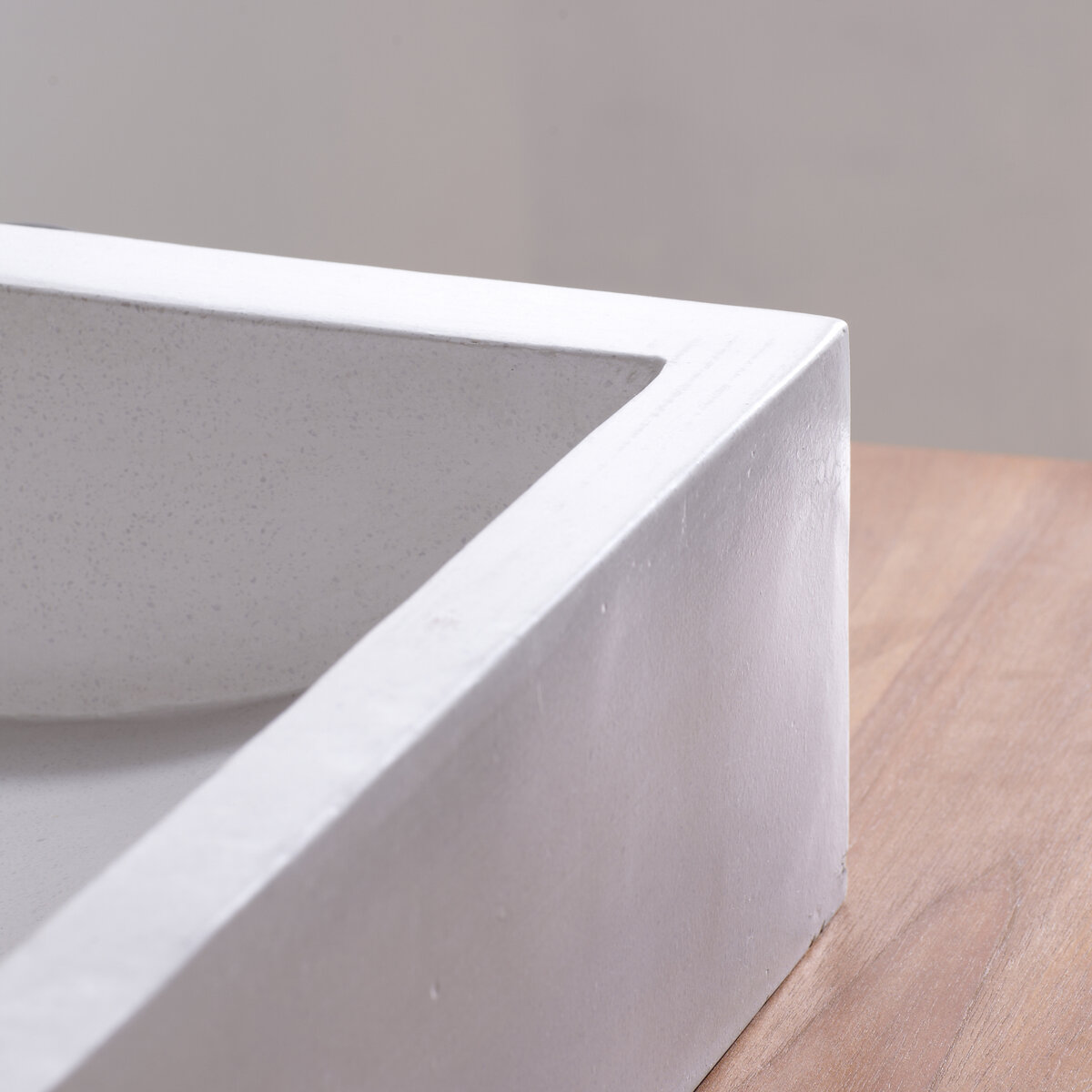 Pegase - Lavabo in battuto di terrazzo 60 cm Pegase - Lavabo in battuto di terrazzo 60 cm