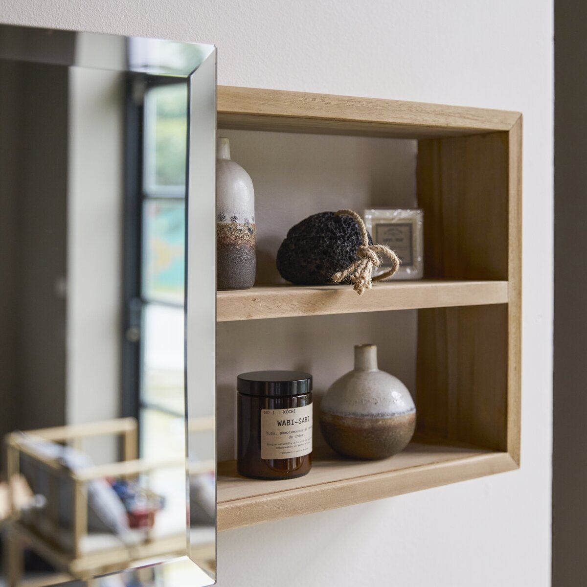 Giantex armoire murale salle de bain, placard de rangement toilettes, avec  miroir, meuble de rangement avec étagères à hauteur réglable, 34 x 15 x 53  cm, blanc - Conforama