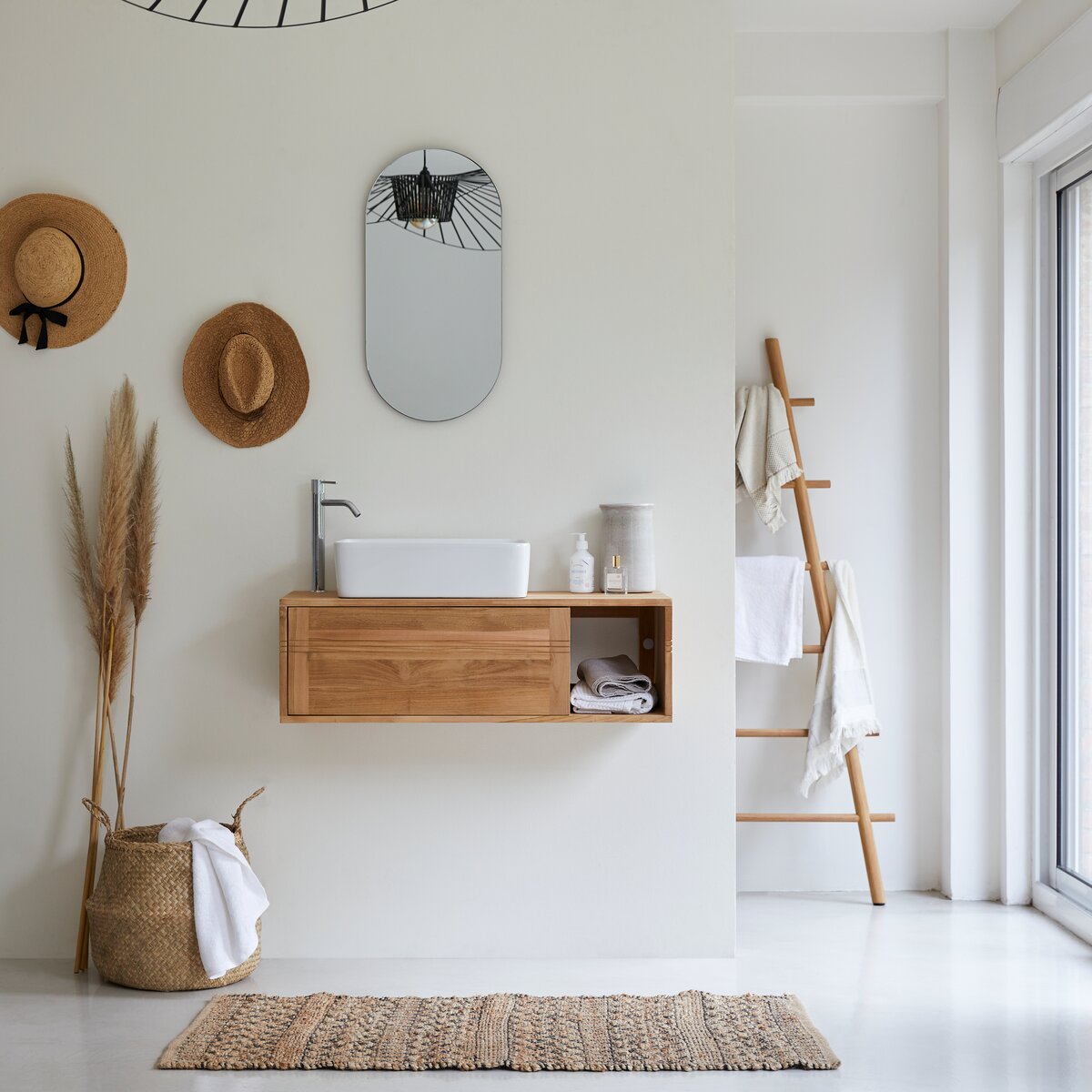 Meuble salle de bain à suspendre avec sa vasque à poser, effet