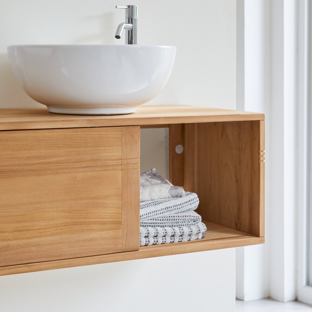 Basic - Badschrank aus massivem Teakholz 140 Basic - Badschrank aus massivem Teakholz 140