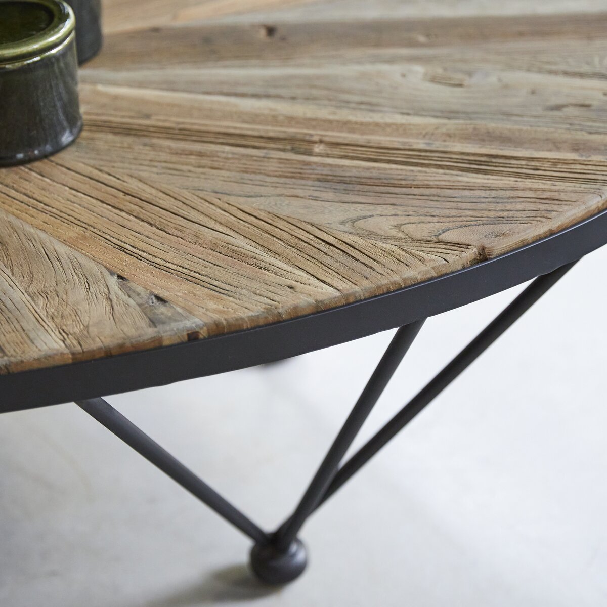 Lancelot - Couchtisch aus massivem Recycling-Ulmenholz und Metall Lancelot - Couchtisch aus massivem Recycling-Ulmenholz und Metall