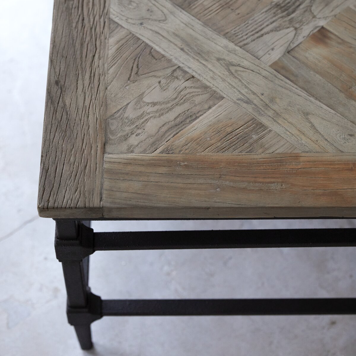 Gatsby - Table basse en orme massif et métal Gatsby - Table basse en orme massif et métal