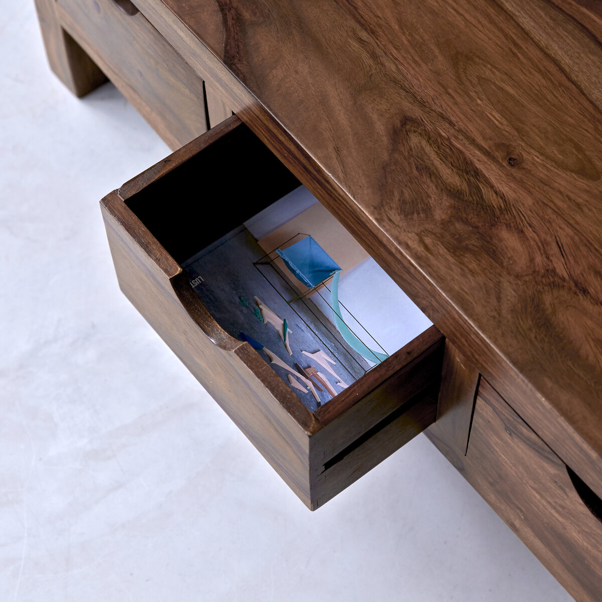 Oliver - Table basse en palissandre massif Oliver - Table basse en palissandre massif
