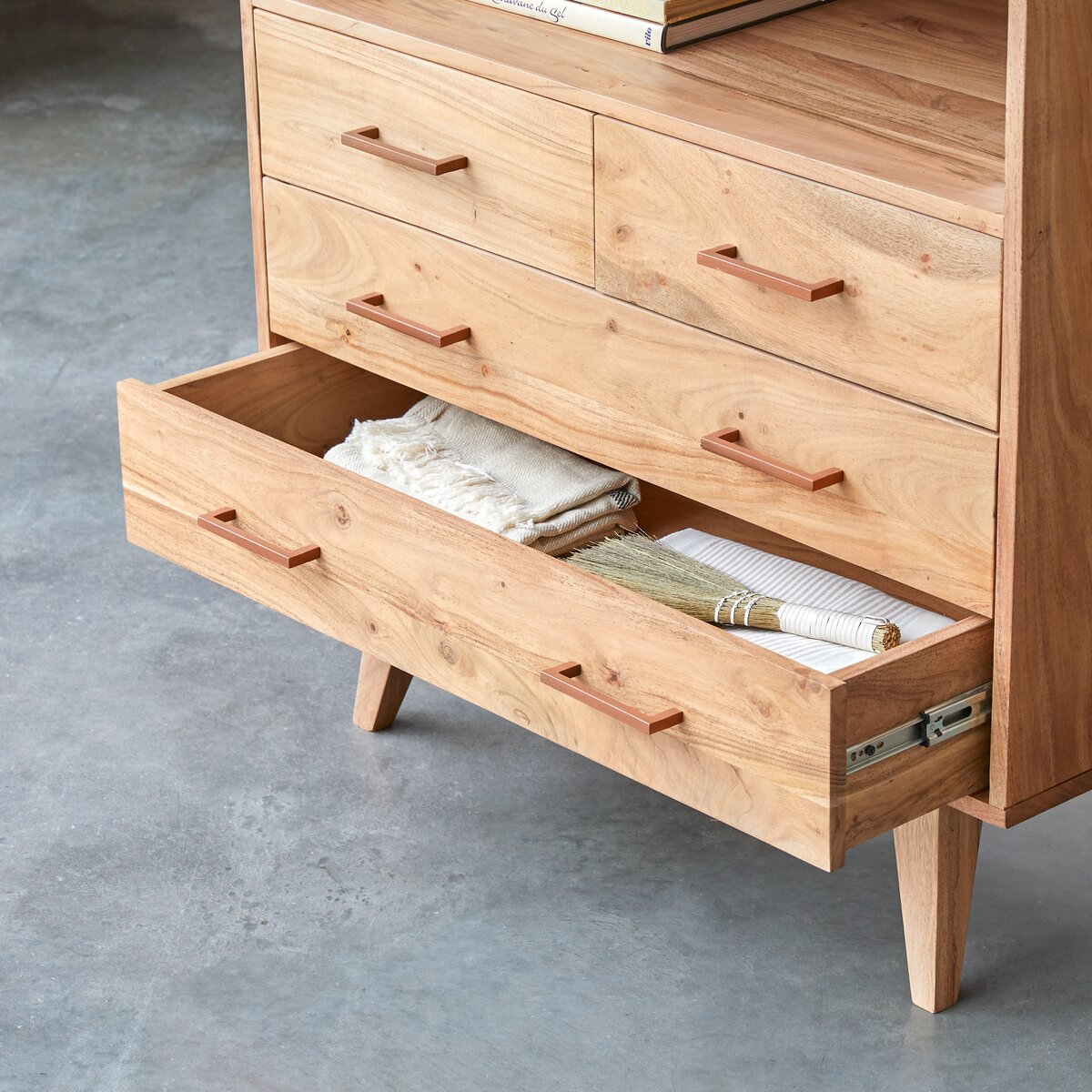 Oslo - Commode en acacia massif Oslo - Commode en acacia massif