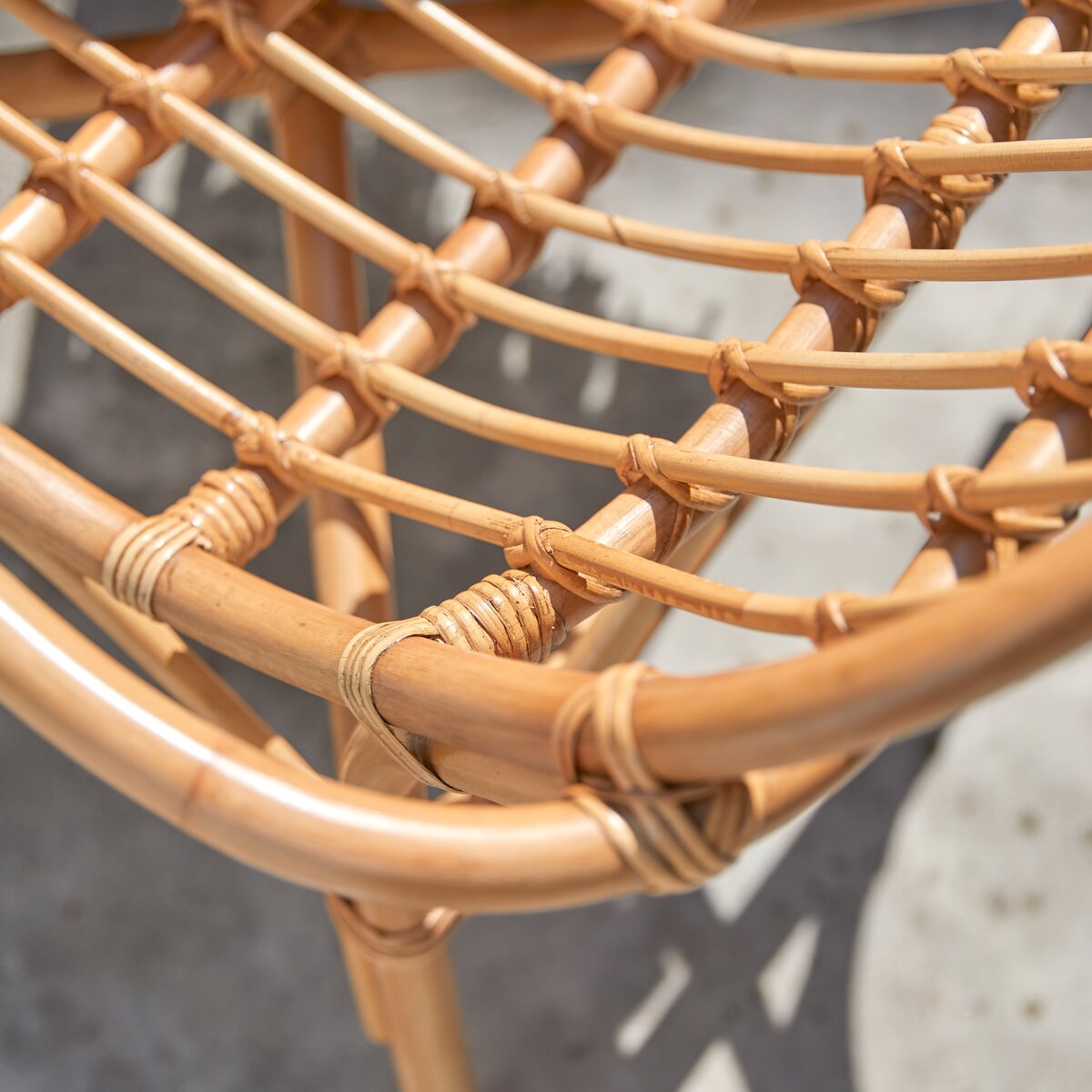 Chaise en rotin naturel - Assise à accoudoirs d'extérieur - Tikamoon