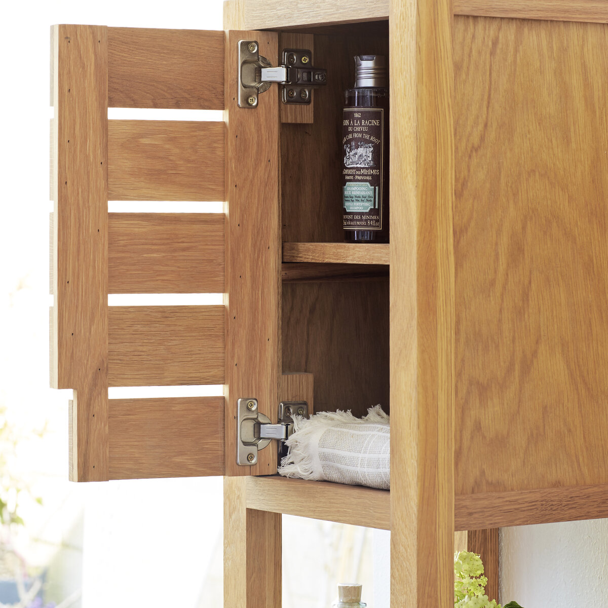 Serena - Hochschrank aus massivem Eichenholz Serena - Hochschrank aus massivem Eichenholz