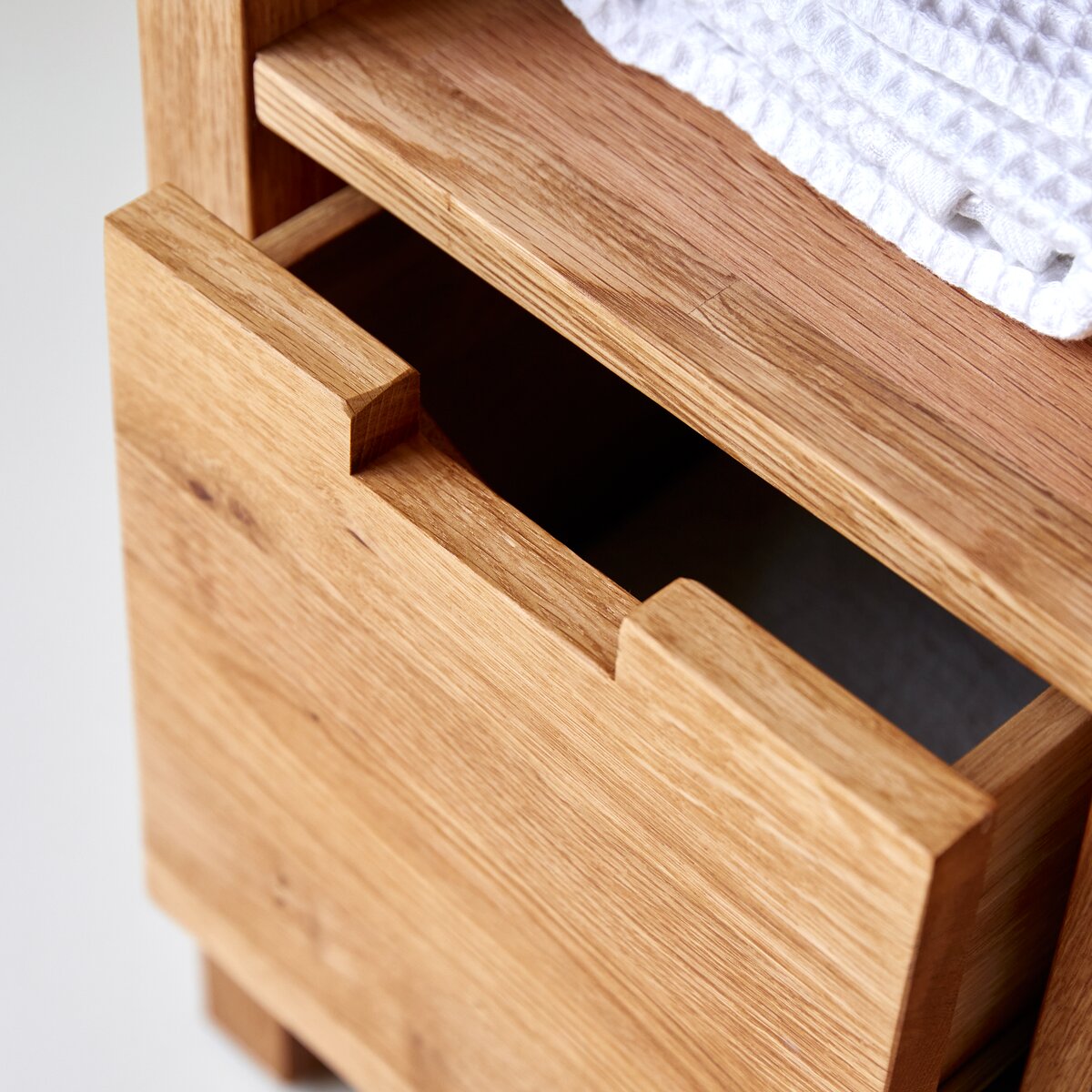 Serena - Waschtischunterschrank aus massiver Eiche 100 cm Serena - Waschtischunterschrank aus massiver Eiche 100 cm