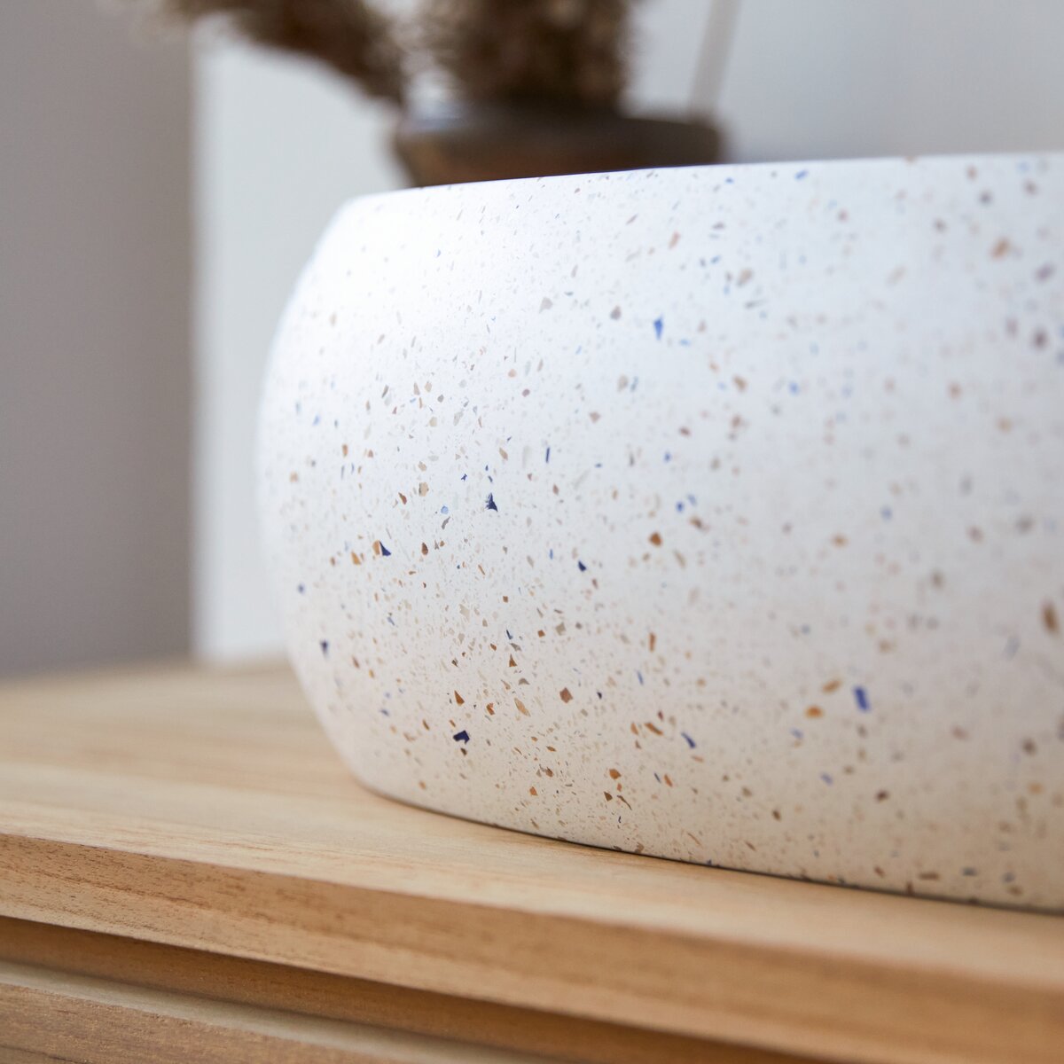 Orion - Lavabo in battuto di terrazzo confetti Orion - Lavabo in battuto di terrazzo confetti