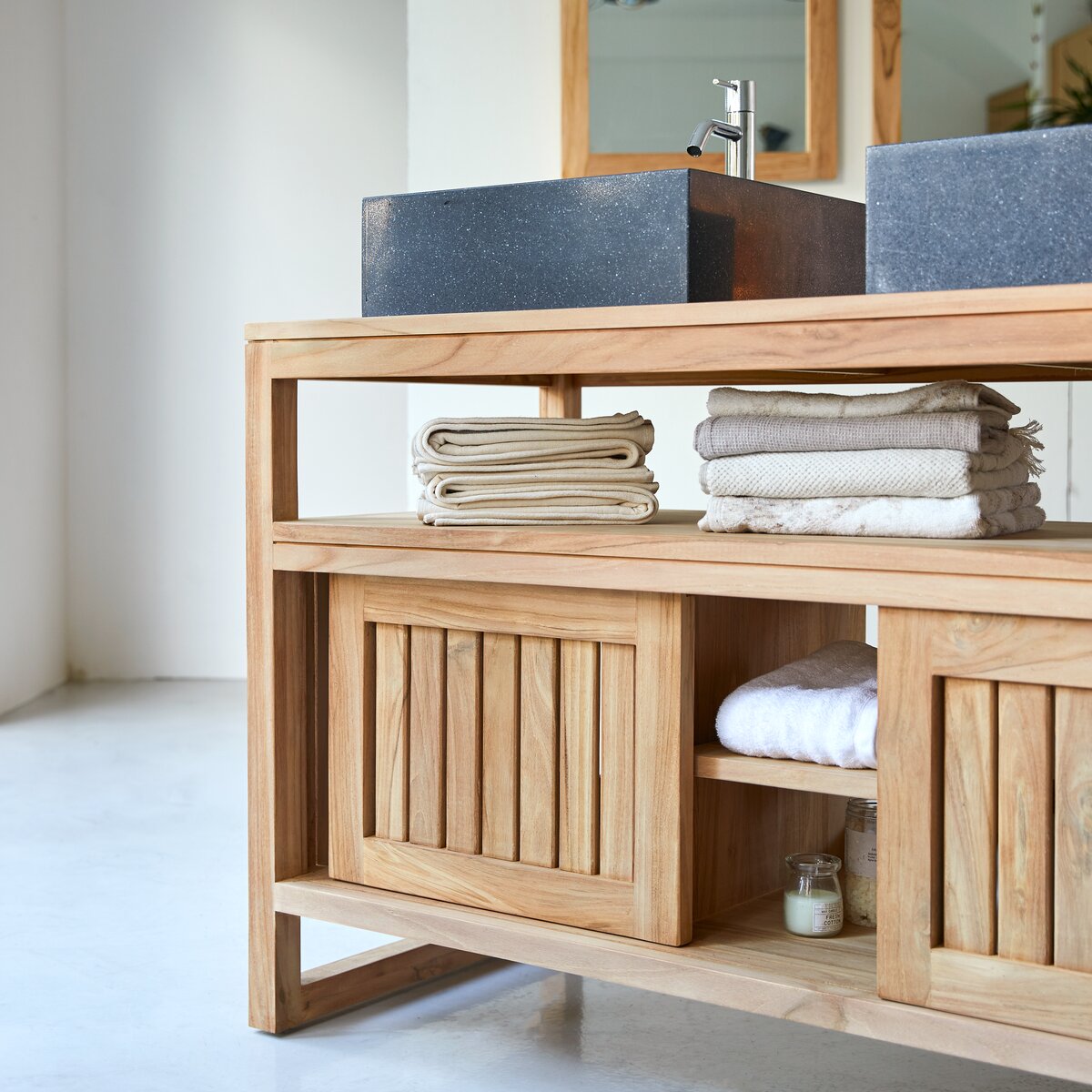 MUEBLE COLONIAL AUXILIAR, ESTANTERIAS EN MADERA MACIZA DE MENDI