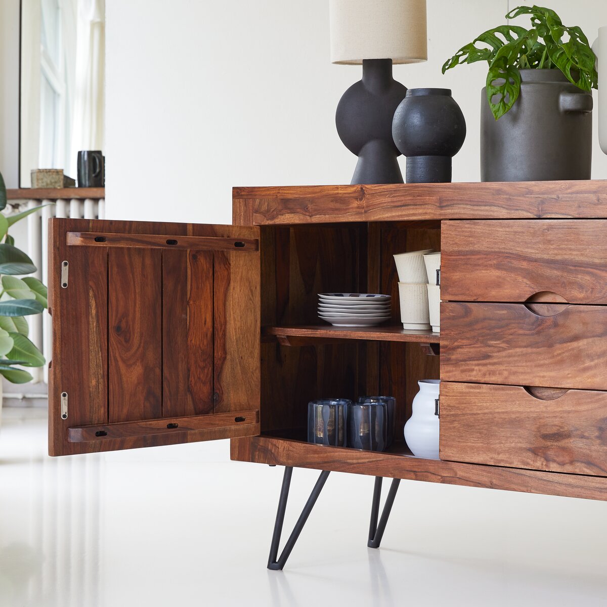 Bonnie - Buffet en palissandre massif 150 cm Bonnie - Buffet en palissandre massif 150 cm