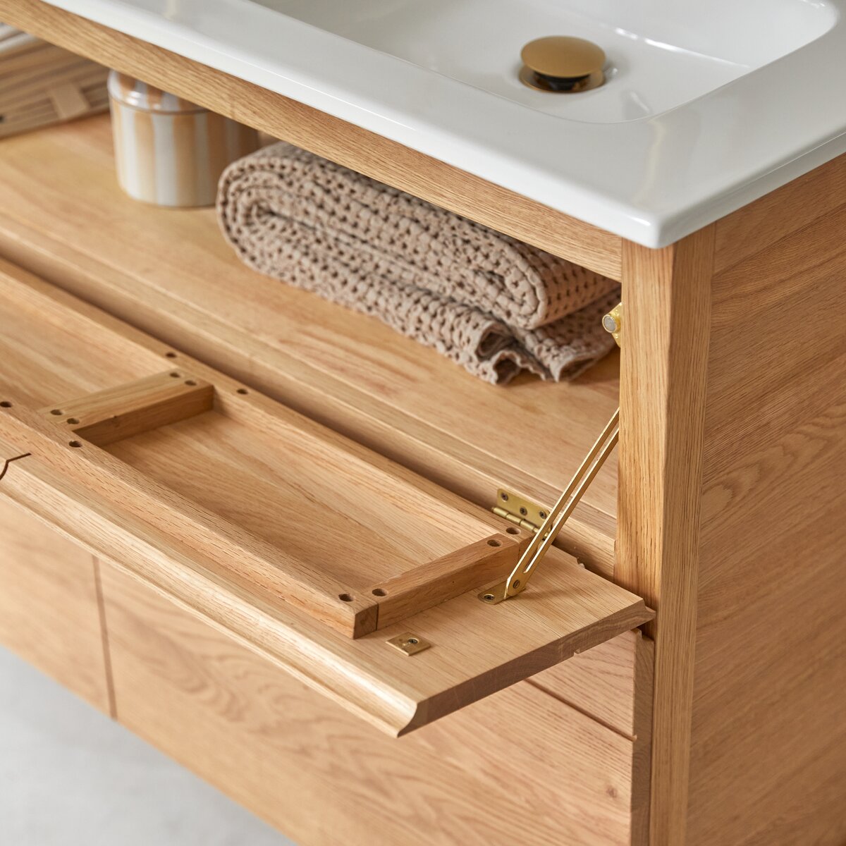 Easy - Meuble salle de bain en chêne massif et céramique 120 cm Easy - Meuble salle de bain en chêne massif et céramique 120 cm