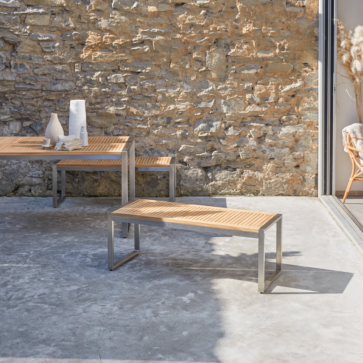 Arno - Banc de jardin en teck massif et inox Arno - Banc de jardin en teck massif et inox