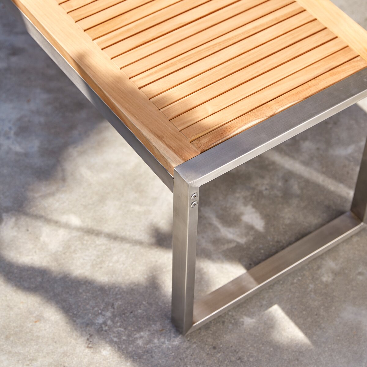 Arno - Banc de jardin en teck massif et inox Arno - Banc de jardin en teck massif et inox