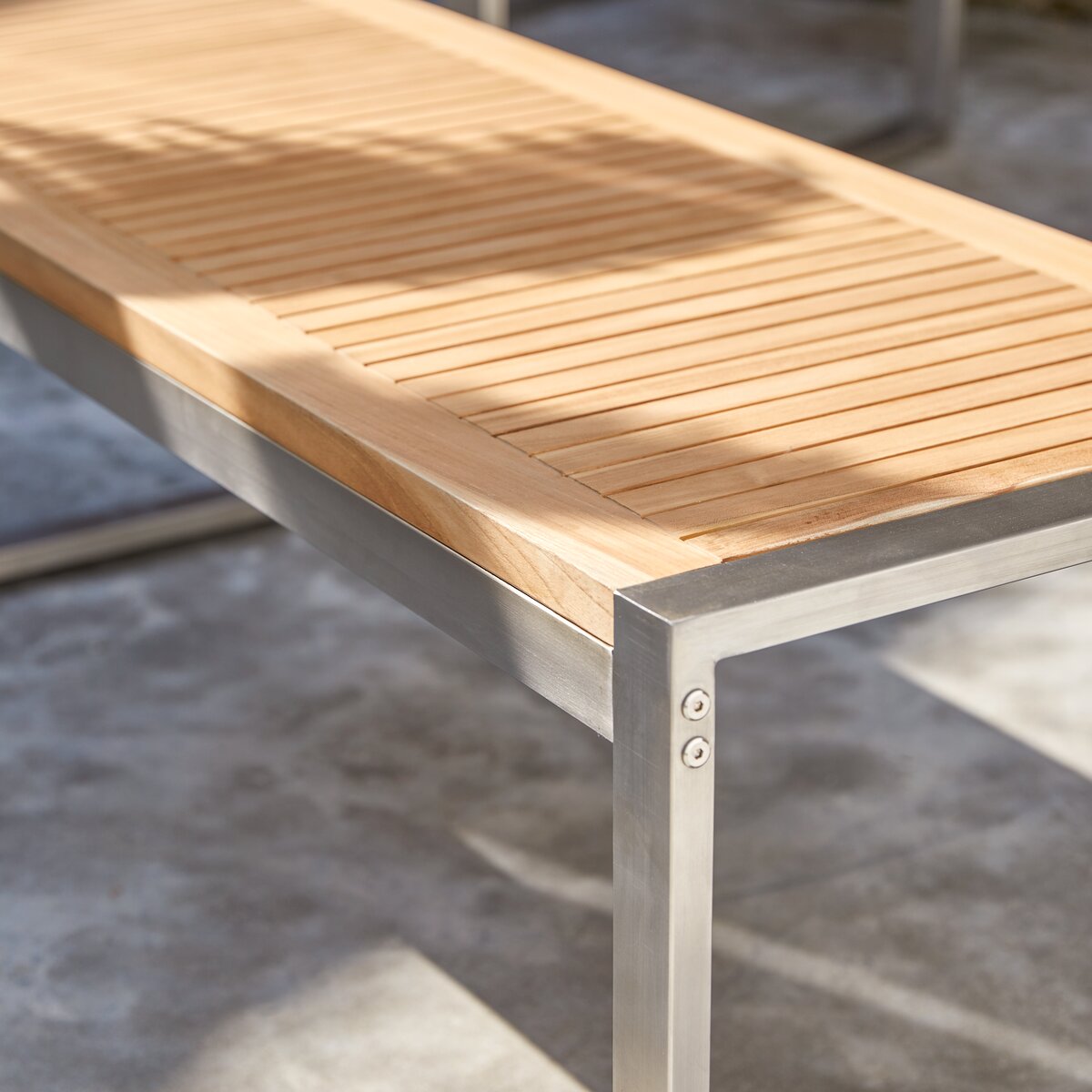 Arno - Banc de jardin en teck massif et inox Arno - Banc de jardin en teck massif et inox