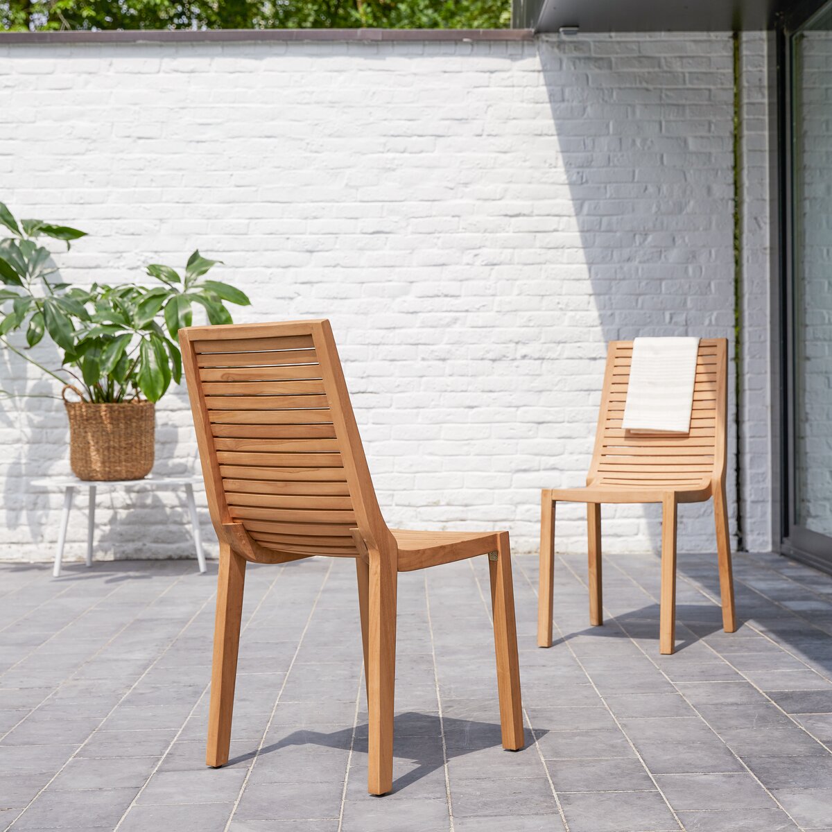 Teo - Chaise de jardin en teck massif Teo - Chaise de jardin en teck massif