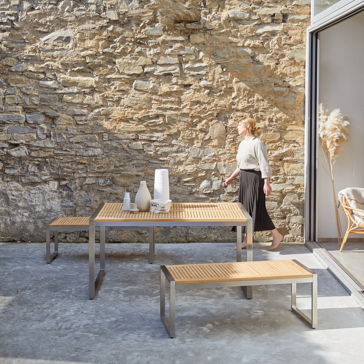 Arno - Ensemble de jardin en teck massif et inox 6 places Arno - Ensemble de jardin en teck massif et inox 6 places