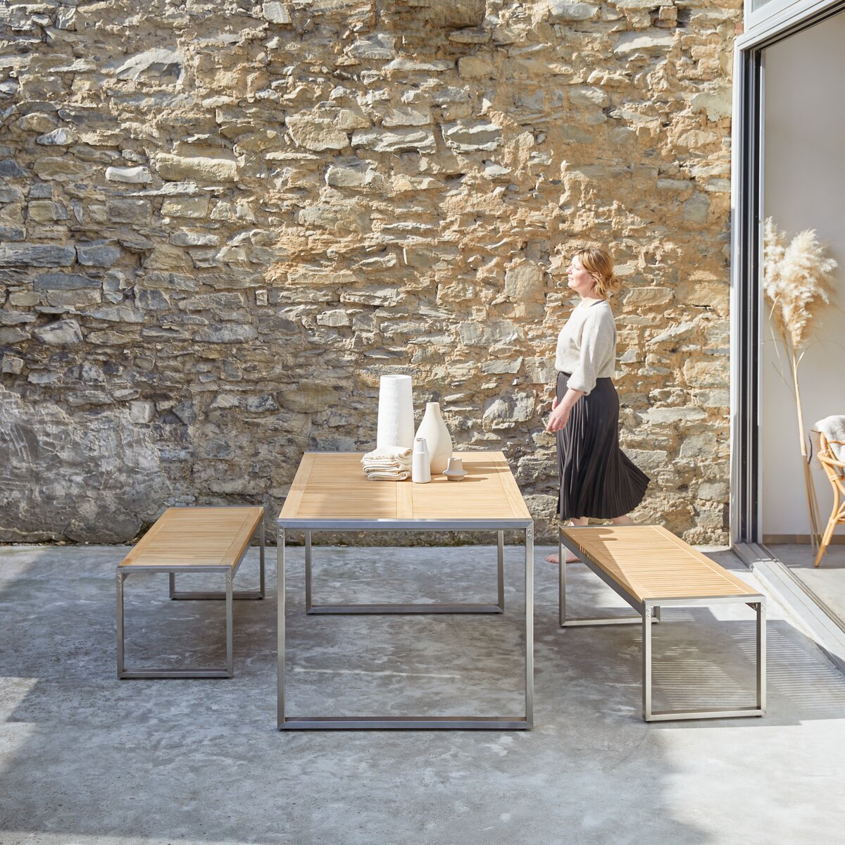 Arno - Ensemble de jardin en teck massif et inox 6 places Arno - Ensemble de jardin en teck massif et inox 6 places