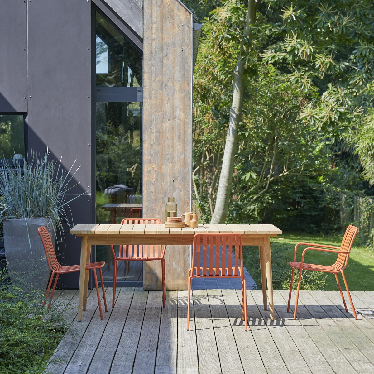 Vadim - Table de jardin en teck massif 6/8 pers. Vadim - Table de jardin en teck massif 6/8 pers.