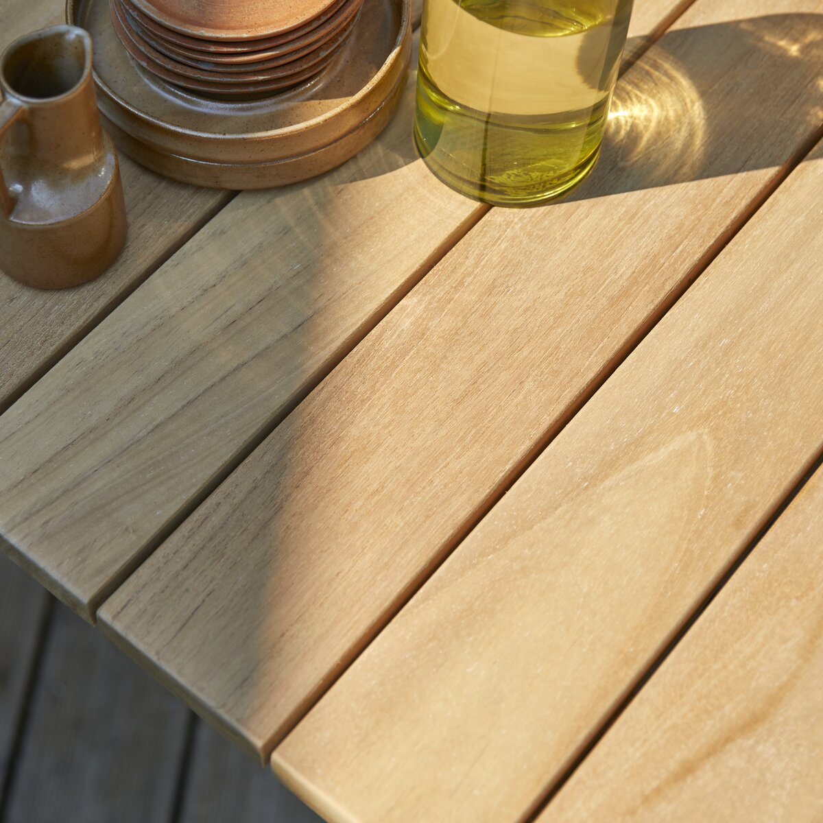 Vadim - Table de jardin en teck massif 6/8 pers. Vadim - Table de jardin en teck massif 6/8 pers.
