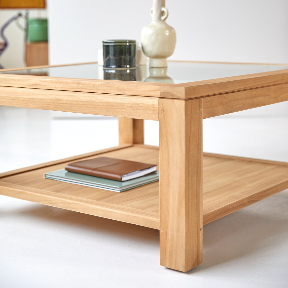 Perle - Couchtisch aus massivem Teakholz Perle - Couchtisch aus massivem Teakholz
