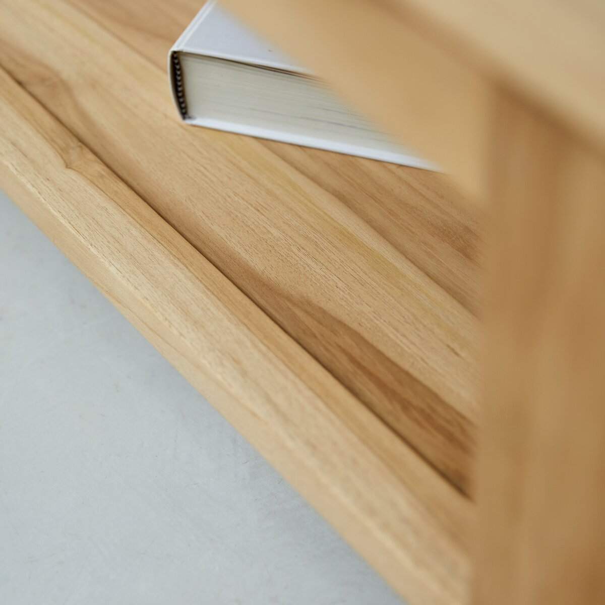 Eve - Quadratischer Couchtisch aus massivem Teakholz Eve - Quadratischer Couchtisch aus massivem Teakholz