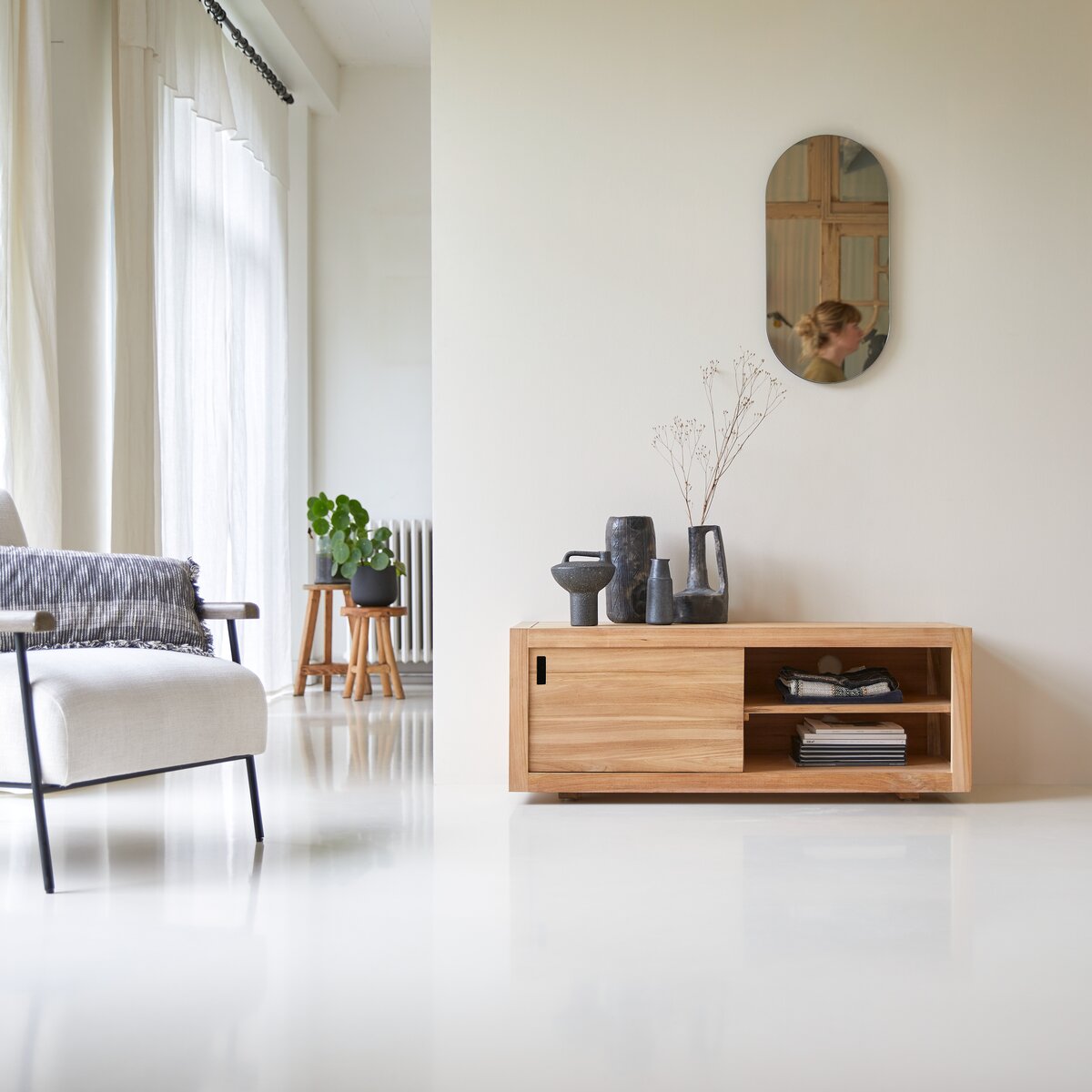 Adam - Mobile TV in teak 120 cm Adam - Mobile TV in teak 120 cm