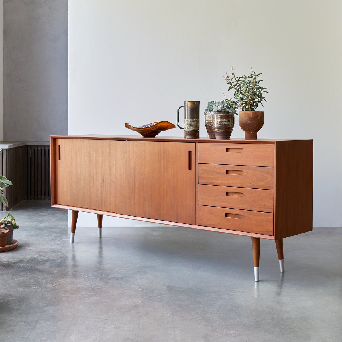 Credenza in legno con 2 ante scorrevoli Barbican