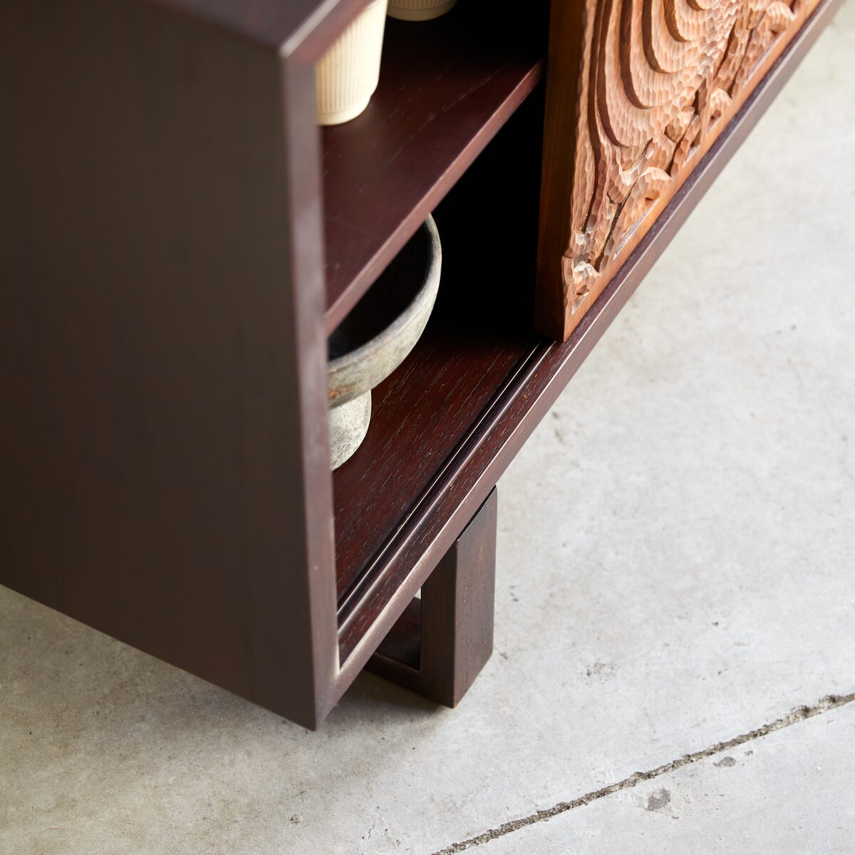 Frida - Buffet en acajou massif 205 cm Frida - Buffet en acajou massif 205 cm
