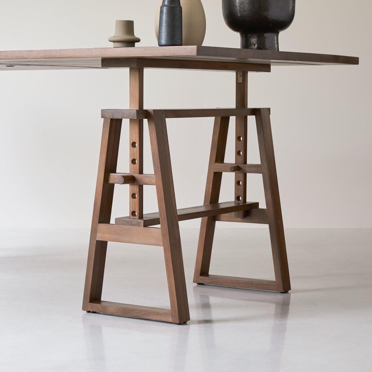Trestle - Tavolo in teak massello 6/8 pers. Trestle - Tavolo in teak massello 6/8 pers.