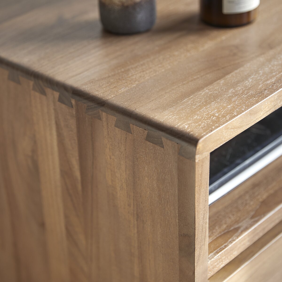 Twist - Comodino in teak massello riciclato Twist - Comodino in teak massello riciclato