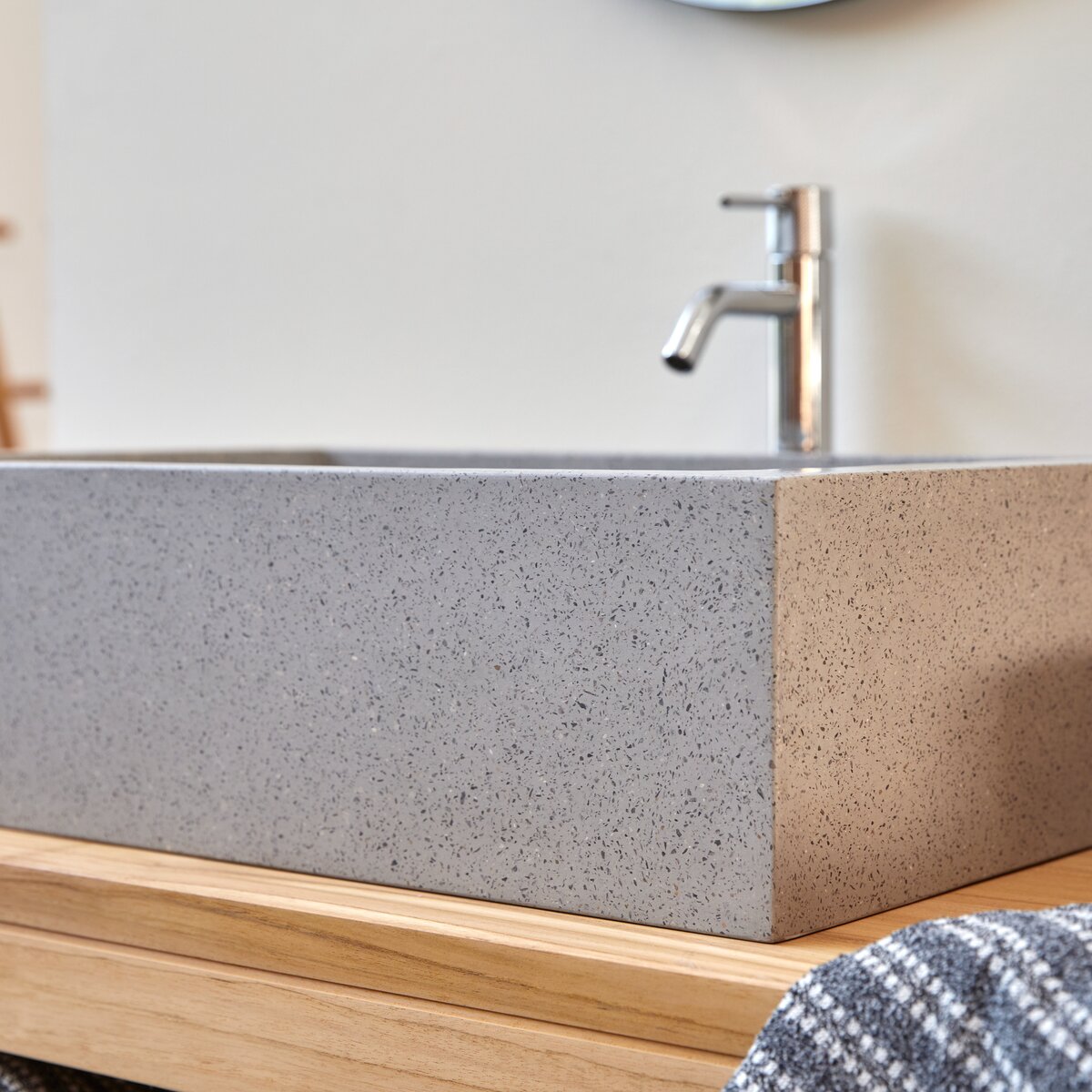 Lavabo in battuto di terrazzo grigio 60 cm - Arredo bagno - Tikamoon