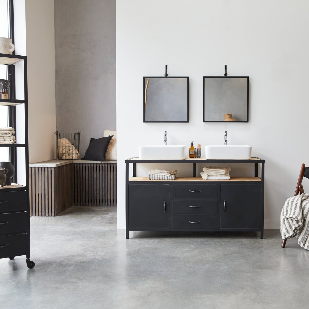 Industriel - Mueble bajo lavabo en mango macizo y metal 140 cm Industriel - Mueble bajo lavabo en mango macizo y metal 140 cm