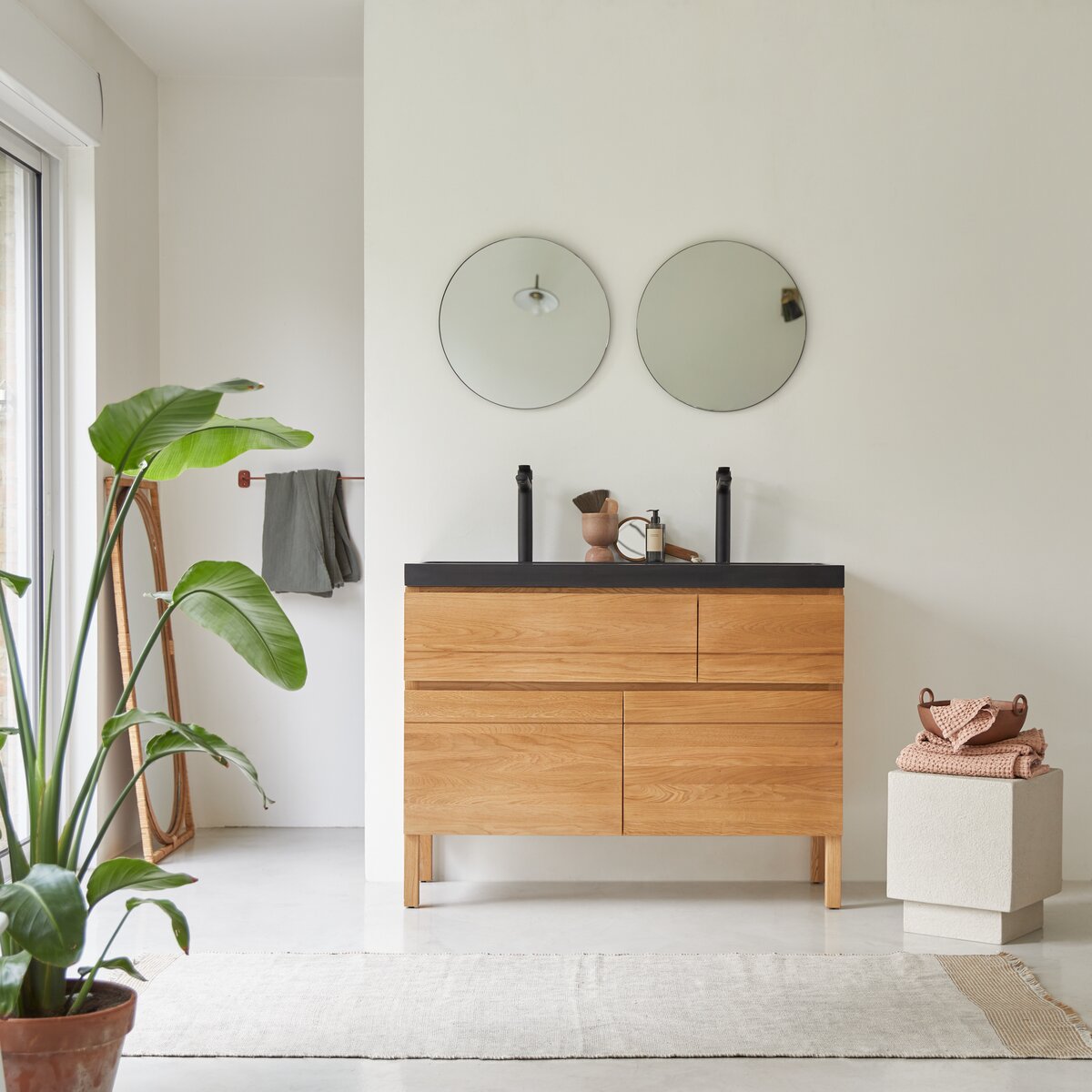 Easy - Mueble de baño en roble macizo y piedra de lava 120 cm Easy - Mueble de baño en roble macizo y piedra de lava 120 cm