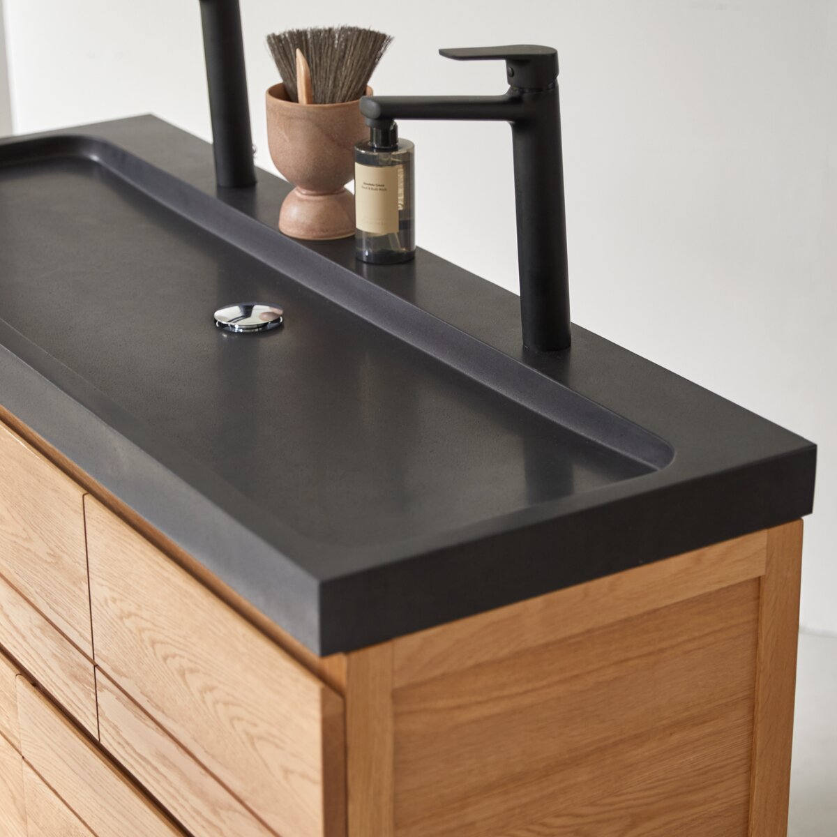 Easy - Mueble de baño en roble macizo y piedra de lava 120 cm Easy - Mueble de baño en roble macizo y piedra de lava 120 cm