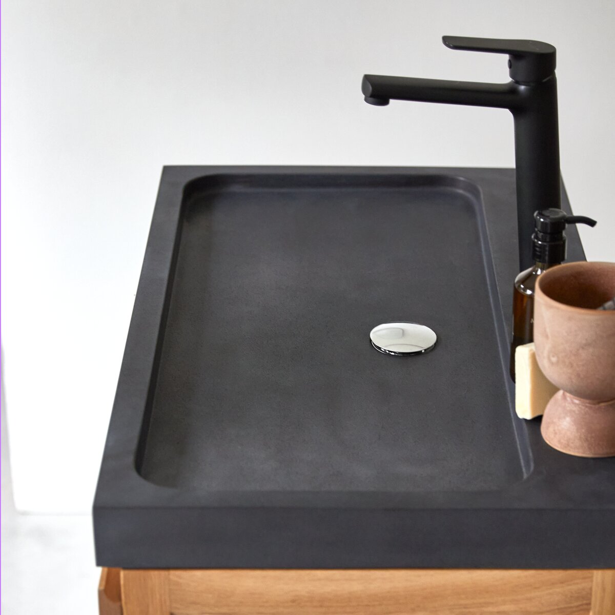 Easy - Badezimmermöbel aus massiver Eiche und Lavastein 80 cm Easy - Badezimmermöbel aus massiver Eiche und Lavastein 80 cm