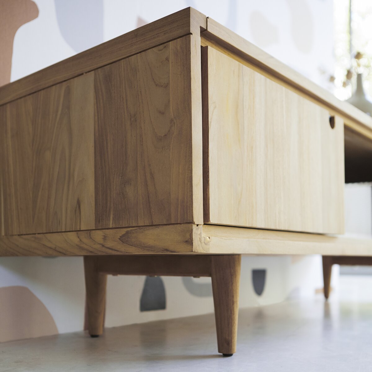 Jonàk - Mobile TV in teak massello 140 cm Jonàk - Mobile TV in teak massello 140 cm