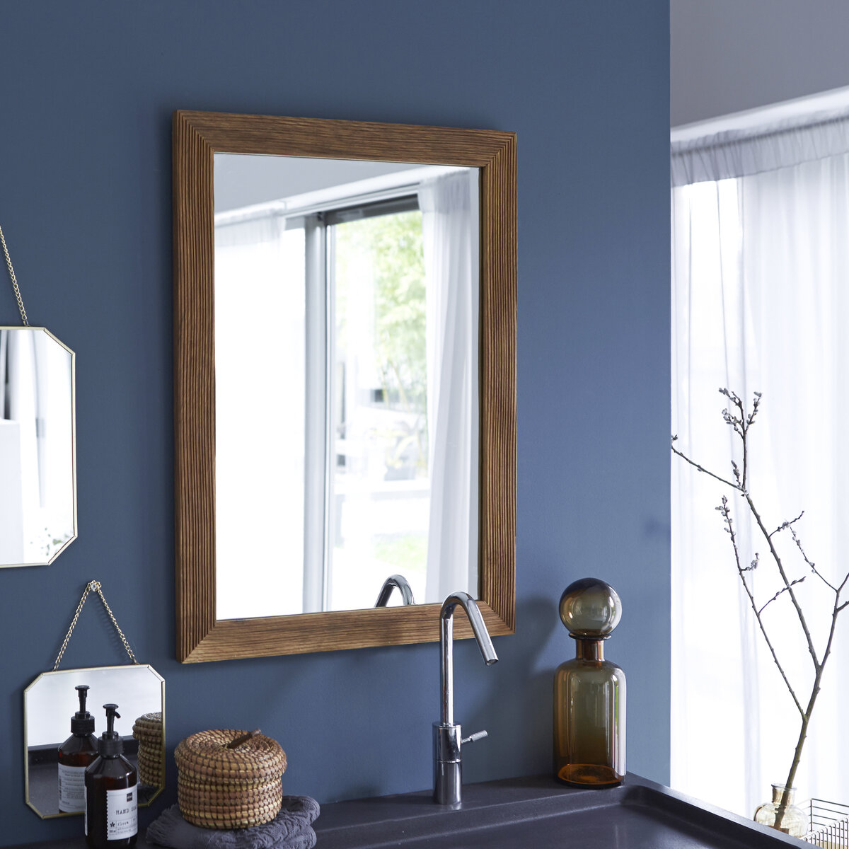 Karl - Miroir en chêne massif 70x50 cm Karl - Miroir en chêne massif 70x50 cm