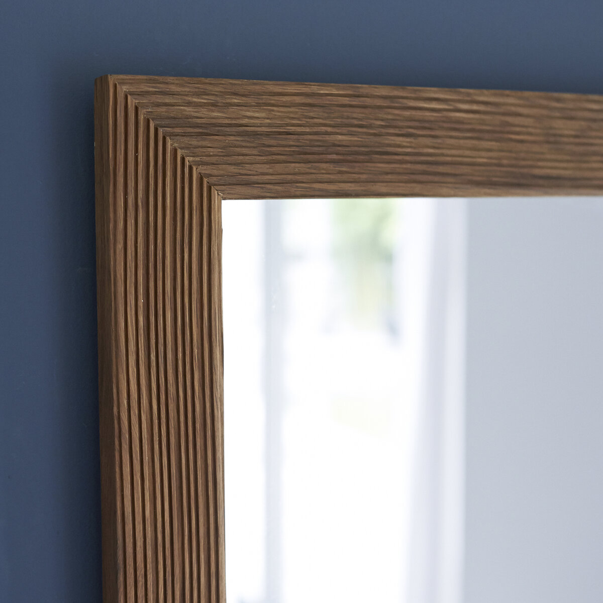 Karl - Miroir en chêne massif 70x50 cm Karl - Miroir en chêne massif 70x50 cm