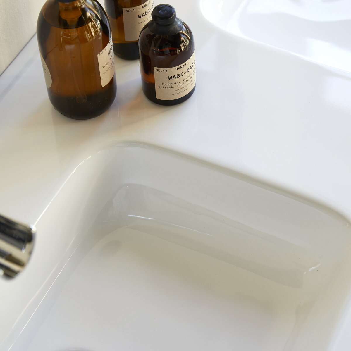 Karl - Mueble de baño en roble macizo y cerámica 120 cm Karl - Mueble de baño en roble macizo y cerámica 120 cm