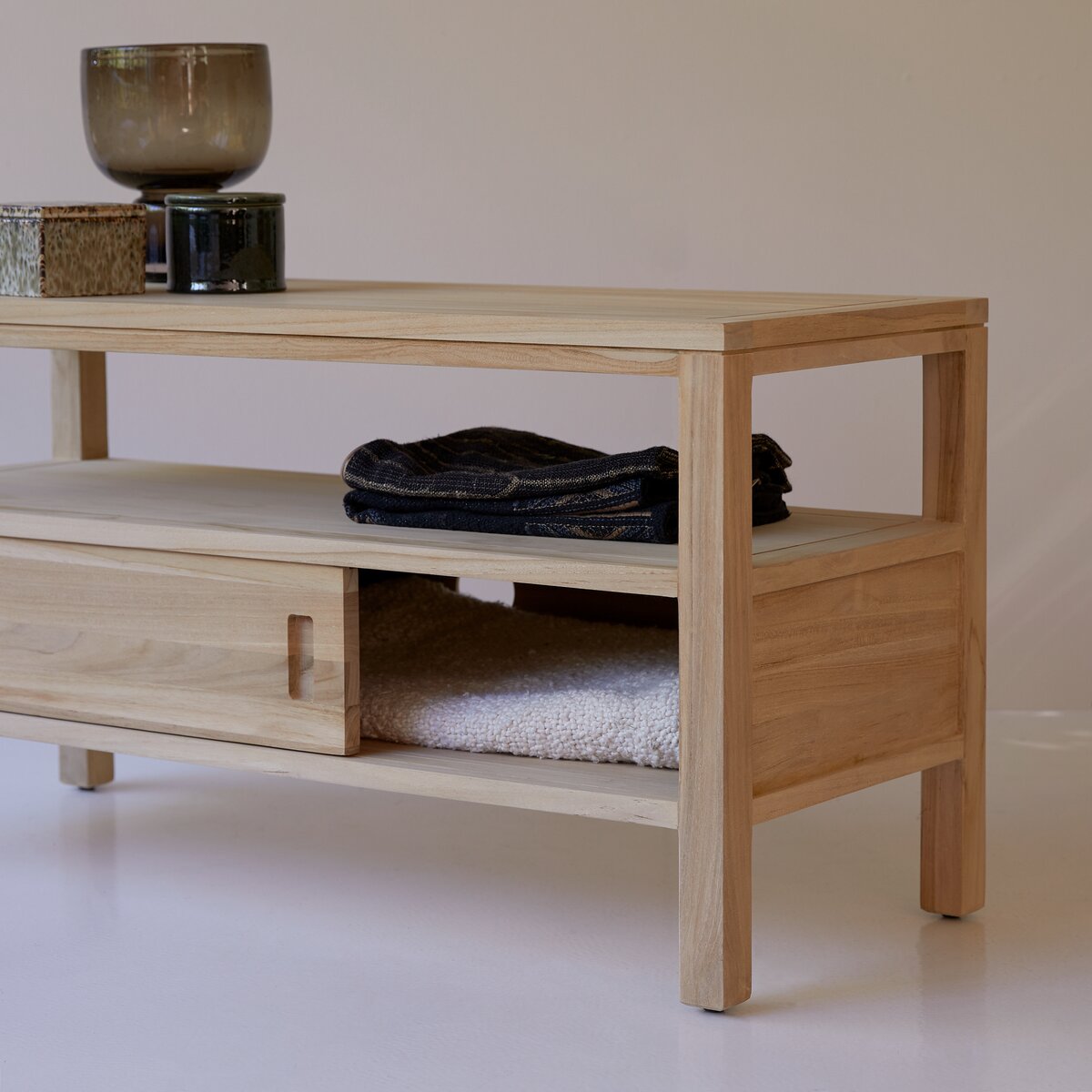 Anton - Mobile TV in teak massello 100 cm Anton - Mobile TV in teak massello 100 cm