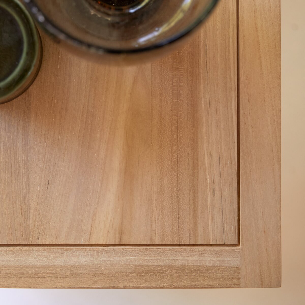 Anton - TV Schrank aus massivem Teakholz 100 cm Anton - TV Schrank aus massivem Teakholz 100 cm